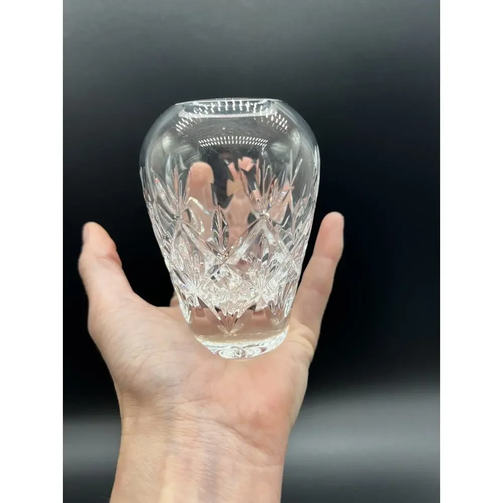 Tiffany & Co Sybil Diamond Cut Crystal Bud Vase 4.25” Tall